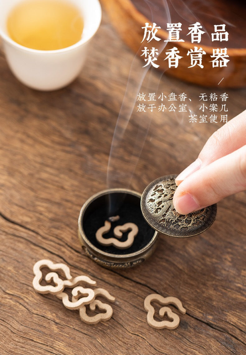 Oriental ancient brass dragon and phoenix auspicious fingertip incense burner mini aromatherapy burner home Zen decoration internet celebrity creative incense burner