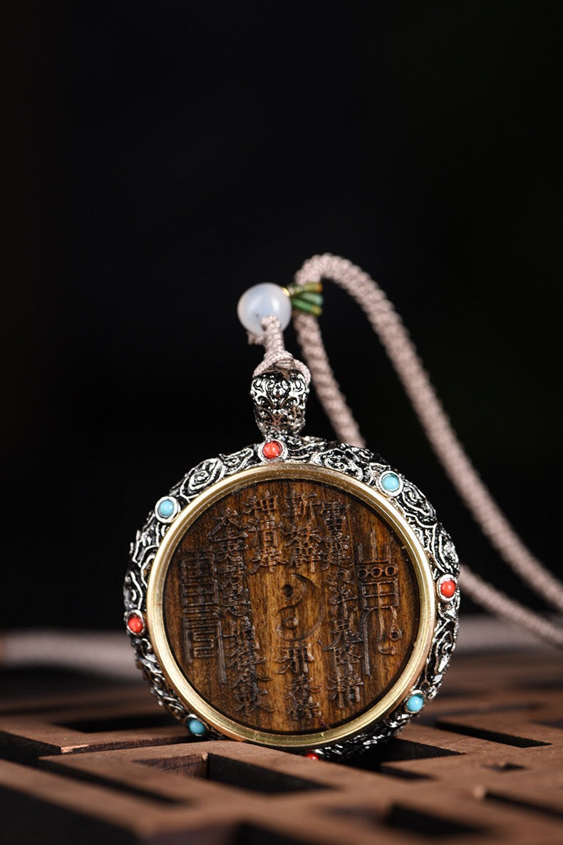 Natural agarwood Taoist mountain ghost Money pendant Fashion accessory selection pendant with unique Chinese style
