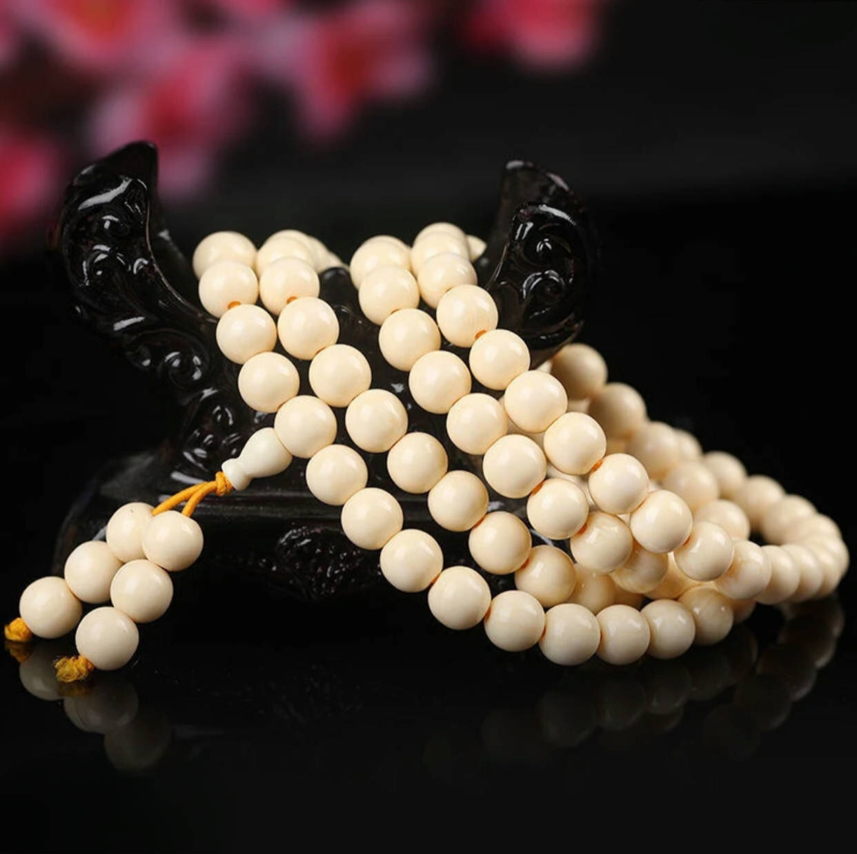 High-grade synthetic mammoth ivory rosary- a timeless craftsmanship for believers around the world