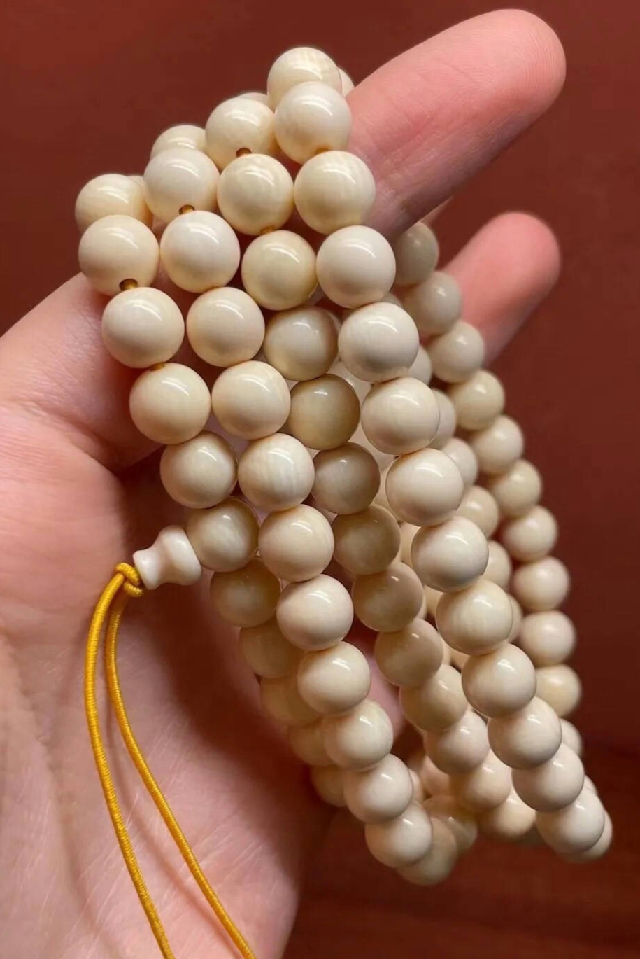 High-grade synthetic mammoth ivory rosary- a timeless craftsmanship for believers around the world