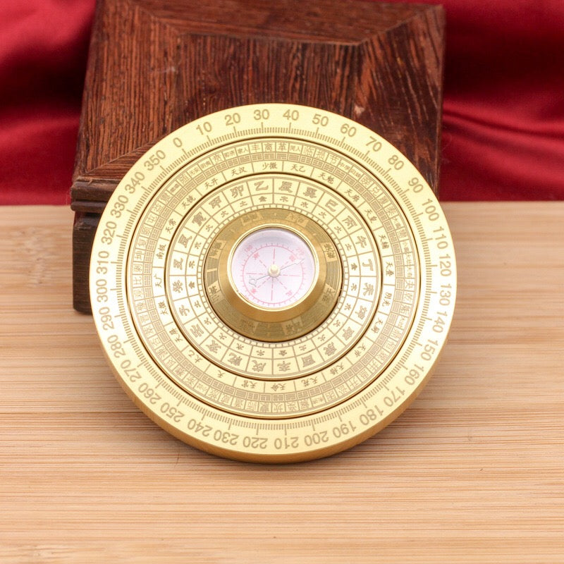 A high-precision multi-layer brass compass, a treasure of ancient culture, is a stress-relieving tool